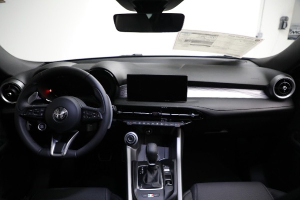 New 2024 Alfa Romeo Tonale Veloce for sale Sold at Alfa Romeo of Greenwich in Greenwich CT 06830 24