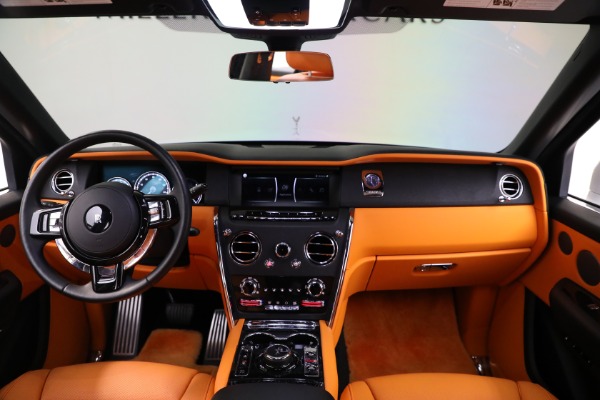 Used 2022 Rolls-Royce Cullinan for sale Sold at Alfa Romeo of Greenwich in Greenwich CT 06830 4