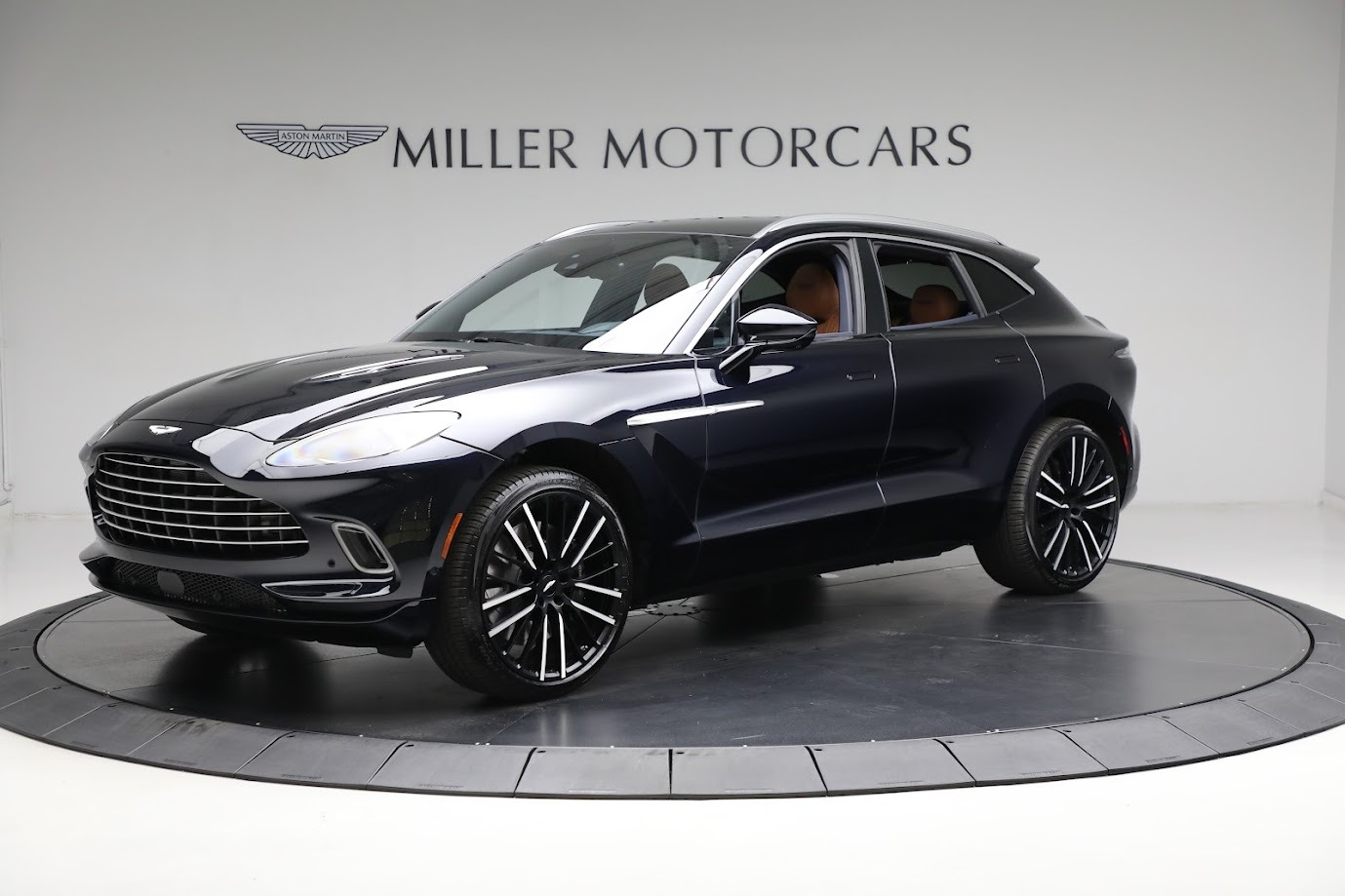 New 2024 Aston Martin DBX for sale $245,686 at Alfa Romeo of Greenwich in Greenwich CT 06830 1