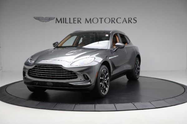 Used 2024 Aston Martin DBX for sale $131,900 at Alfa Romeo of Greenwich in Greenwich CT 06830 12