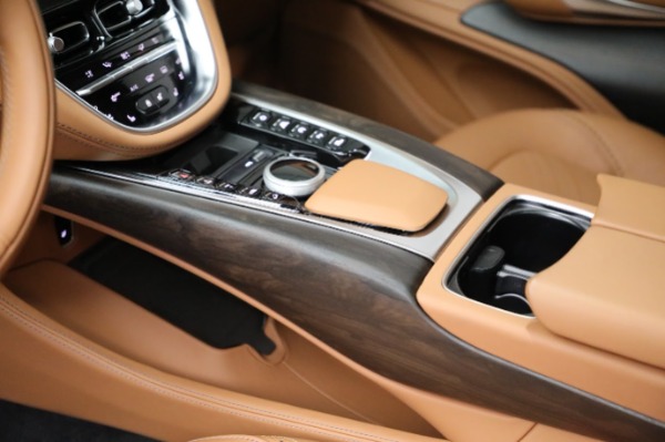 Used 2024 Aston Martin DBX for sale $131,900 at Alfa Romeo of Greenwich in Greenwich CT 06830 16