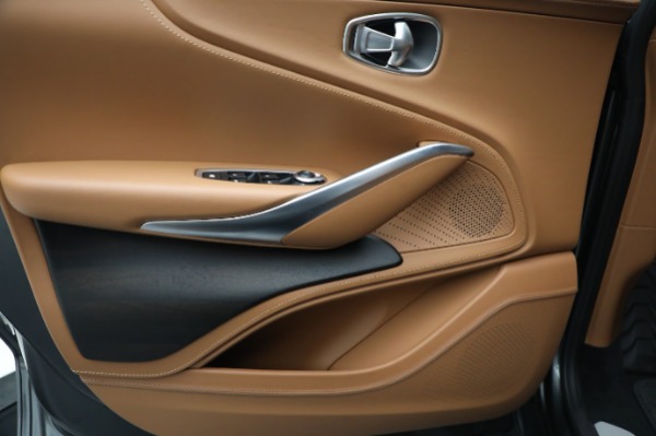 Used 2024 Aston Martin DBX for sale $131,900 at Alfa Romeo of Greenwich in Greenwich CT 06830 17