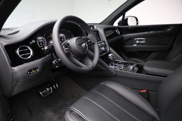 New 2024 Bentley Bentayga Hybrid for sale Sold at Alfa Romeo of Greenwich in Greenwich CT 06830 16
