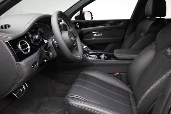 New 2024 Bentley Bentayga Hybrid for sale Sold at Alfa Romeo of Greenwich in Greenwich CT 06830 17
