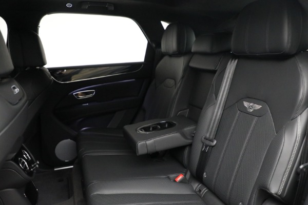 New 2024 Bentley Bentayga Hybrid for sale Sold at Alfa Romeo of Greenwich in Greenwich CT 06830 25