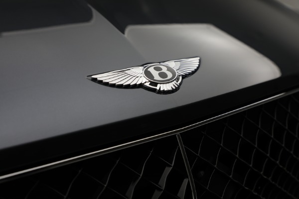 New 2024 Bentley Bentayga V8 for sale Sold at Alfa Romeo of Greenwich in Greenwich CT 06830 14