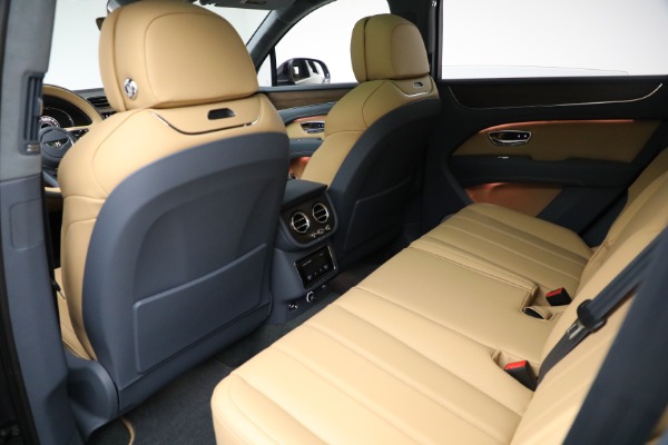 New 2024 Bentley Bentayga V8 for sale Sold at Alfa Romeo of Greenwich in Greenwich CT 06830 28