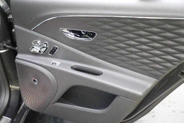 New 2024 Bentley Flying Spur Mulliner W12 for sale Sold at Alfa Romeo of Greenwich in Greenwich CT 06830 25