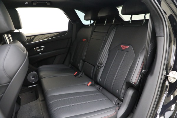 New 2024 Bentley Bentayga V8 for sale Sold at Alfa Romeo of Greenwich in Greenwich CT 06830 25