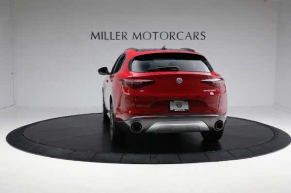 Used 2022 Alfa Romeo Stelvio Ti for sale $35,900 at Alfa Romeo of Greenwich in Greenwich CT 06830 13