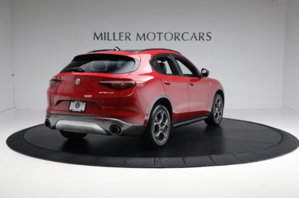 Used 2022 Alfa Romeo Stelvio Ti for sale $35,900 at Alfa Romeo of Greenwich in Greenwich CT 06830 16