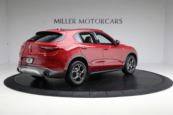 Used 2022 Alfa Romeo Stelvio Ti for sale $35,900 at Alfa Romeo of Greenwich in Greenwich CT 06830 17