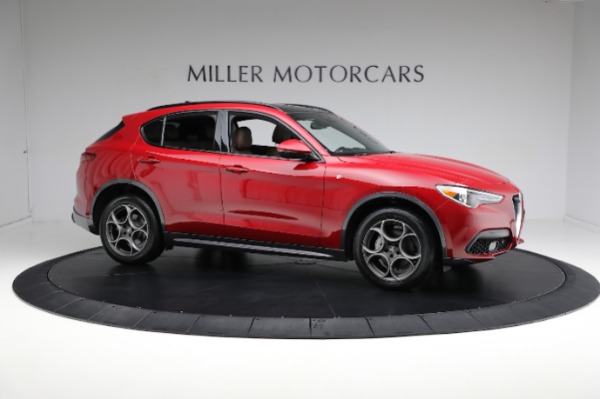 Used 2022 Alfa Romeo Stelvio Ti for sale $35,900 at Alfa Romeo of Greenwich in Greenwich CT 06830 23