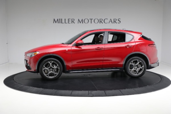 Used 2022 Alfa Romeo Stelvio Ti for sale $35,900 at Alfa Romeo of Greenwich in Greenwich CT 06830 6