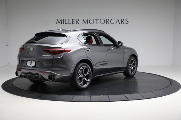 Used 2022 Alfa Romeo Stelvio Veloce for sale Sold at Alfa Romeo of Greenwich in Greenwich CT 06830 15