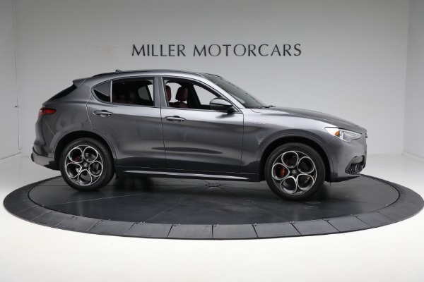 Used 2022 Alfa Romeo Stelvio Veloce for sale Sold at Alfa Romeo of Greenwich in Greenwich CT 06830 21