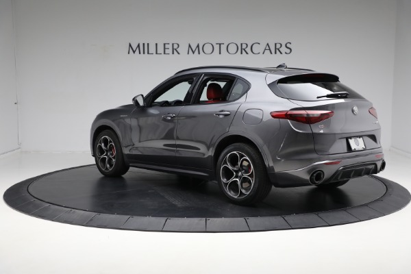 Used 2022 Alfa Romeo Stelvio Veloce for sale Sold at Alfa Romeo of Greenwich in Greenwich CT 06830 9