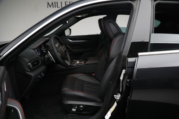 New 2024 Maserati Levante GT Ultima for sale Sold at Alfa Romeo of Greenwich in Greenwich CT 06830 28