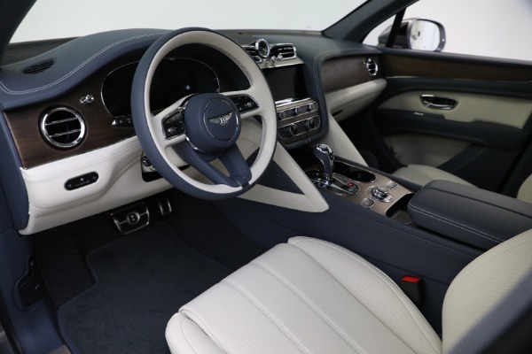 New 2024 Bentley Bentayga V8 for sale Sold at Alfa Romeo of Greenwich in Greenwich CT 06830 17