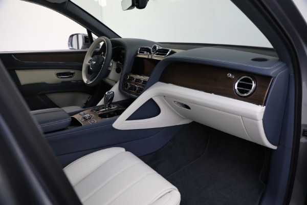 New 2024 Bentley Bentayga V8 for sale Sold at Alfa Romeo of Greenwich in Greenwich CT 06830 21