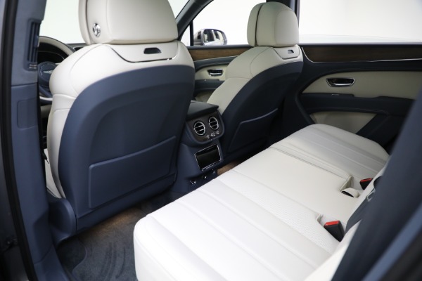 New 2024 Bentley Bentayga V8 for sale Sold at Alfa Romeo of Greenwich in Greenwich CT 06830 25