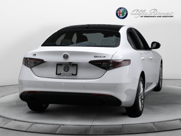 New 2024 Alfa Romeo Giulia Sprint for sale $48,430 at Alfa Romeo of Greenwich in Greenwich CT 06830 11