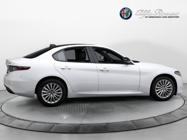 New 2024 Alfa Romeo Giulia Sprint for sale $48,430 at Alfa Romeo of Greenwich in Greenwich CT 06830 15