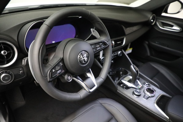 New 2024 Alfa Romeo Giulia Sprint for sale Sold at Alfa Romeo of Greenwich in Greenwich CT 06830 25