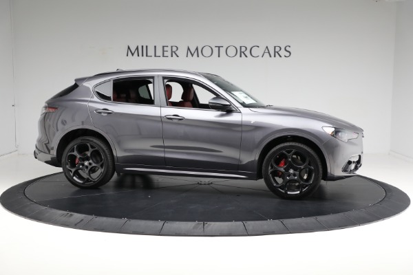 New 2024 Alfa Romeo Stelvio Ti for sale $55,240 at Alfa Romeo of Greenwich in Greenwich CT 06830 22