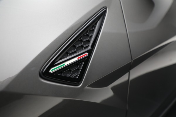 Used 2021 Lamborghini Urus for sale $212,900 at Alfa Romeo of Greenwich in Greenwich CT 06830 15