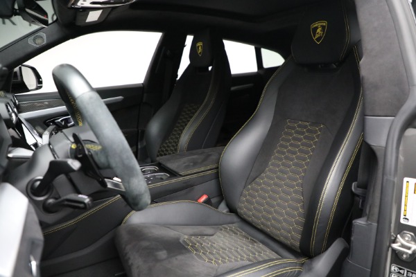Used 2021 Lamborghini Urus for sale $212,900 at Alfa Romeo of Greenwich in Greenwich CT 06830 24