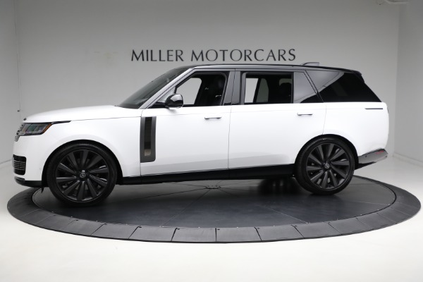 Used 2023 Land Rover Range Rover P530 SV LWB for sale Sold at Alfa Romeo of Greenwich in Greenwich CT 06830 3