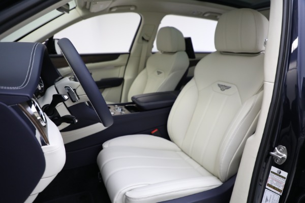 New 2024 Bentley Bentayga EWB V8 for sale $269,040 at Alfa Romeo of Greenwich in Greenwich CT 06830 19