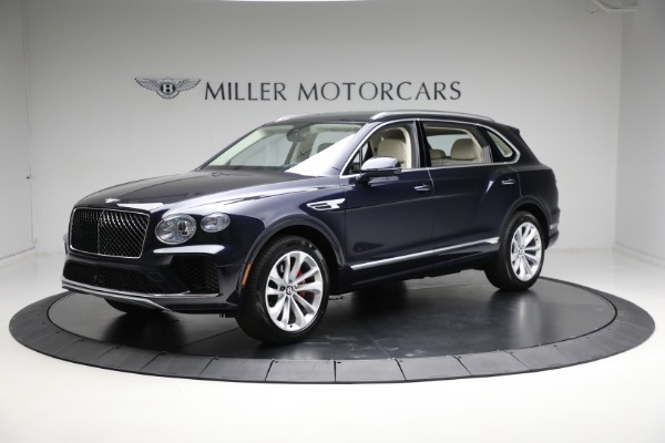 Used 2024 Bentley Bentayga EWB V8 for sale $204,900 at Alfa Romeo of Greenwich in Greenwich CT 06830 2