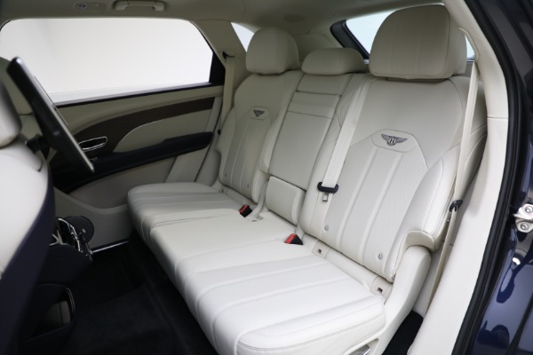 New 2024 Bentley Bentayga EWB V8 for sale $269,040 at Alfa Romeo of Greenwich in Greenwich CT 06830 23
