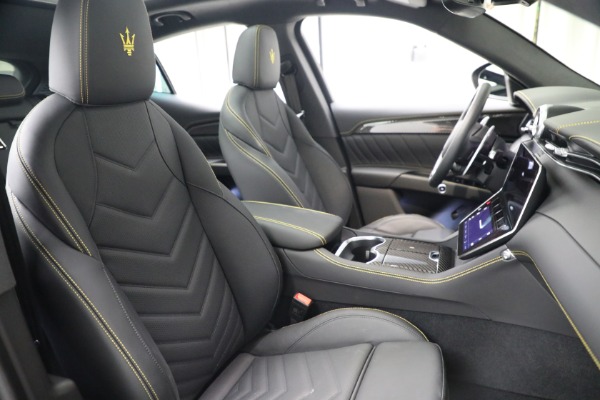 New 2024 Maserati Grecale Trofeo for sale Sold at Alfa Romeo of Greenwich in Greenwich CT 06830 24