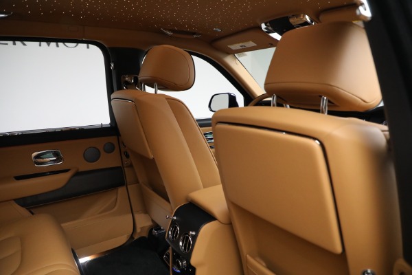Used 2024 Rolls-Royce Cullinan for sale $329,900 at Alfa Romeo of Greenwich in Greenwich CT 06830 24
