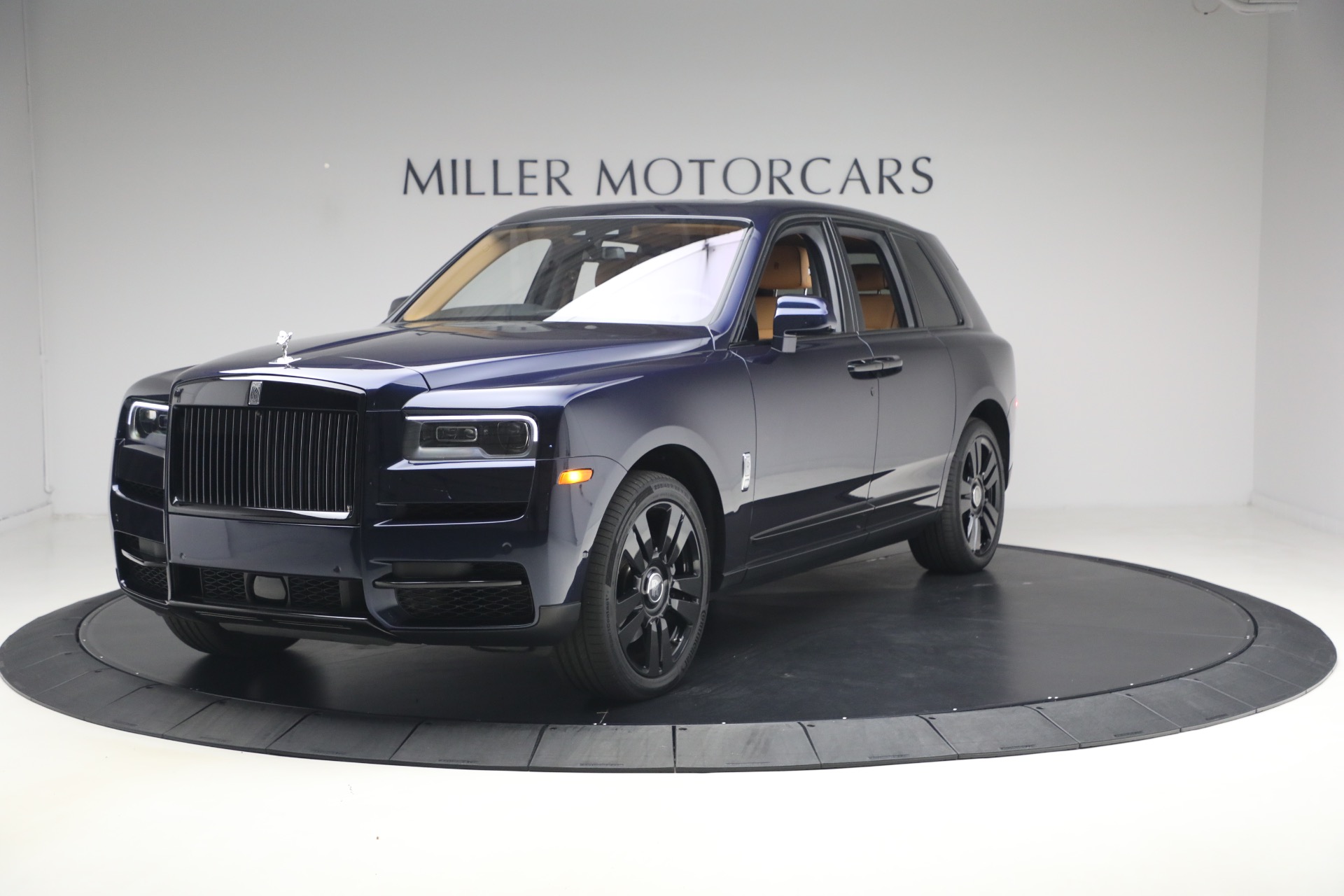 Used 2024 Rolls-Royce Cullinan for sale $329,900 at Alfa Romeo of Greenwich in Greenwich CT 06830 1