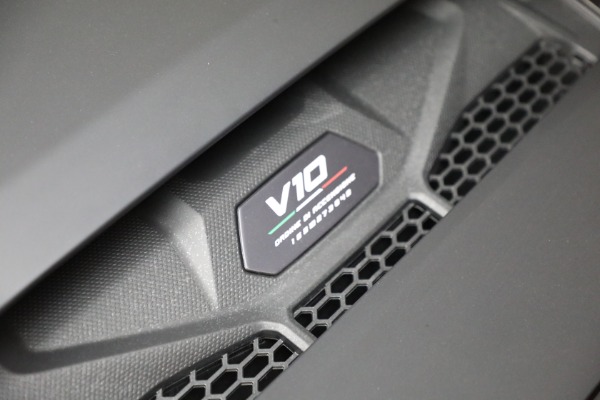 Used 2023 Lamborghini Huracan Sterrato for sale Sold at Alfa Romeo of Greenwich in Greenwich CT 06830 24