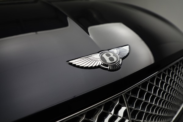 Used 2022 Bentley Continental GTC V8 for sale Sold at Alfa Romeo of Greenwich in Greenwich CT 06830 14