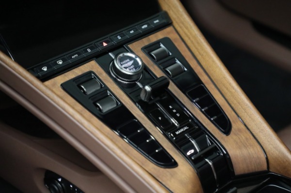 Used 2024 Aston Martin DB12 Volante for sale $279,900 at Alfa Romeo of Greenwich in Greenwich CT 06830 25