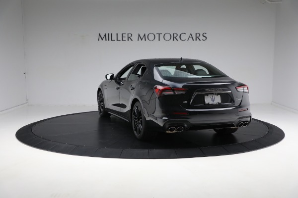 Used 2024 Maserati Ghibli Modena Ultima Q4 for sale $69,900 at Alfa Romeo of Greenwich in Greenwich CT 06830 11
