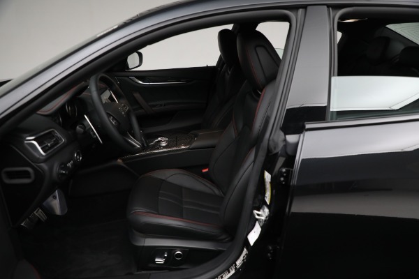 Used 2024 Maserati Ghibli Modena Ultima Q4 for sale $69,900 at Alfa Romeo of Greenwich in Greenwich CT 06830 25