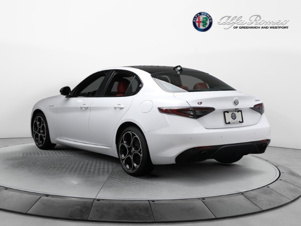 New 2024 Alfa Romeo Giulia Veloce for sale $56,710 at Alfa Romeo of Greenwich in Greenwich CT 06830 10