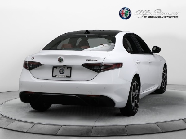 New 2024 Alfa Romeo Giulia Veloce for sale $56,710 at Alfa Romeo of Greenwich in Greenwich CT 06830 14