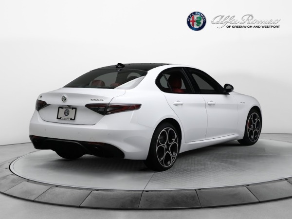 New 2024 Alfa Romeo Giulia Veloce for sale $56,710 at Alfa Romeo of Greenwich in Greenwich CT 06830 15