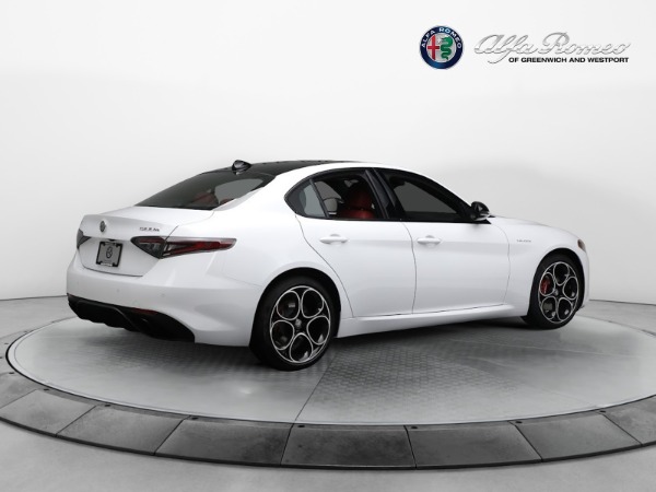 New 2024 Alfa Romeo Giulia Veloce for sale $56,710 at Alfa Romeo of Greenwich in Greenwich CT 06830 16