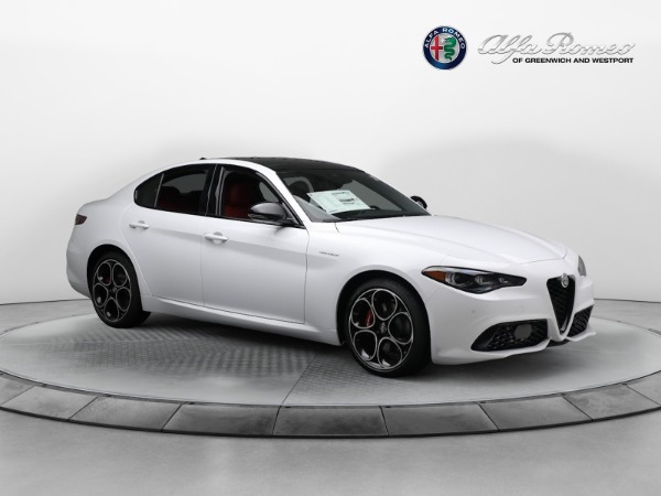 New 2024 Alfa Romeo Giulia Veloce for sale $56,710 at Alfa Romeo of Greenwich in Greenwich CT 06830 22