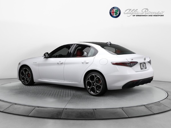 New 2024 Alfa Romeo Giulia Veloce for sale $56,710 at Alfa Romeo of Greenwich in Greenwich CT 06830 9
