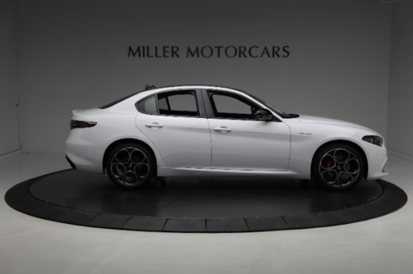 New 2024 Alfa Romeo Giulia Veloce for sale $56,710 at Alfa Romeo of Greenwich in Greenwich CT 06830 21